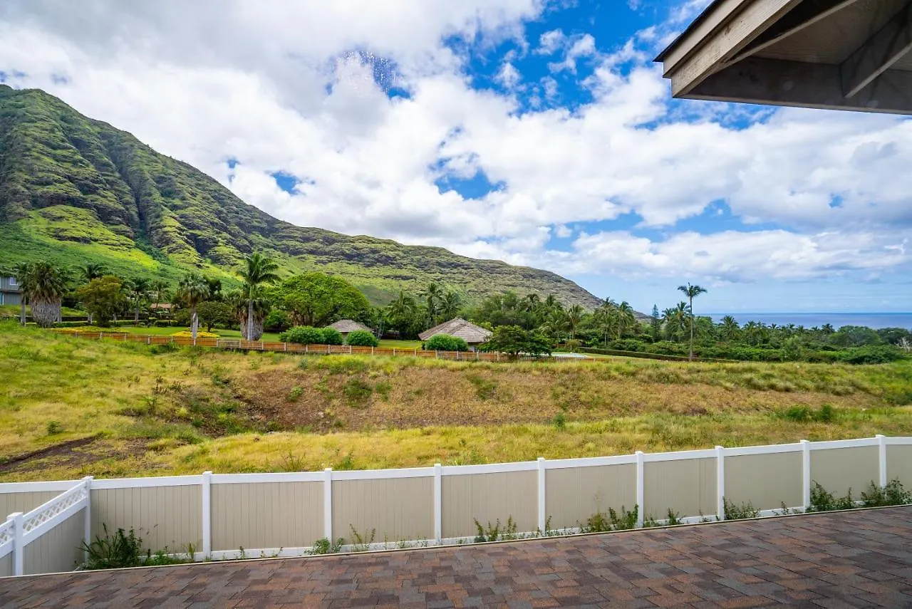 @Marbella Lane-Stunning Oc + Mt Views In Each Room Waianae 0*,  États-Unis