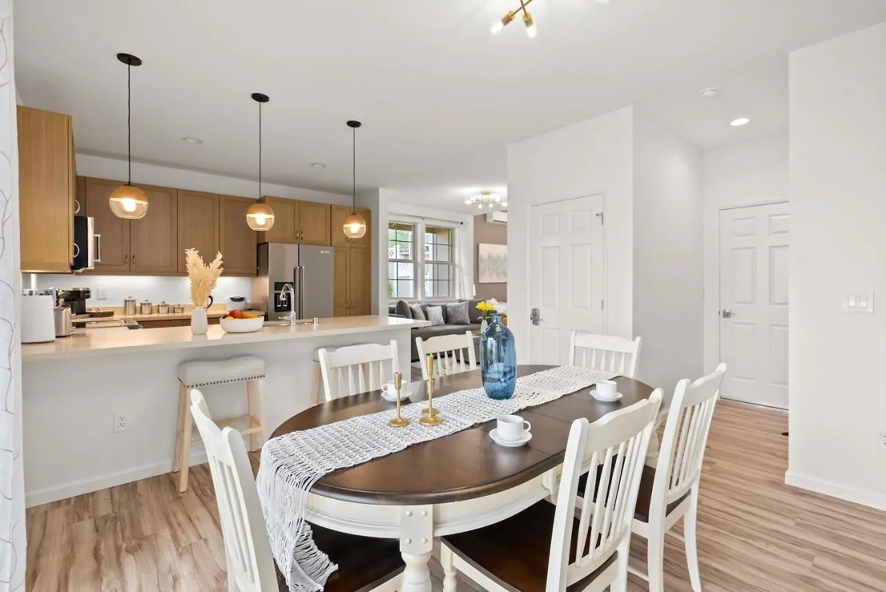 Hébergement de vacances @Marbella Lane-Stunning Oc + Mt Views In Each Room Waianae