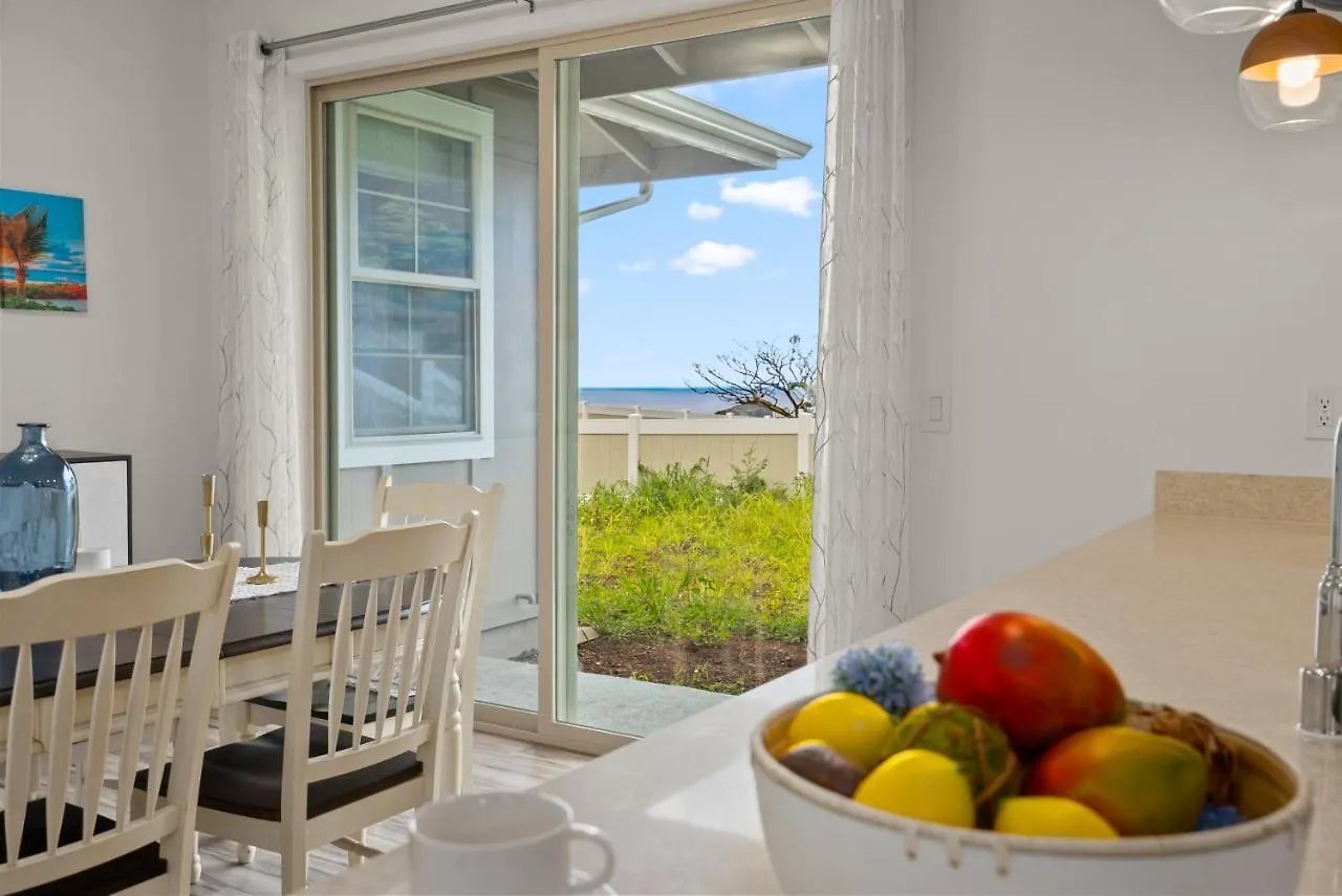 @Marbella Lane-Stunning Oc + Mt Views In Each Room Waianae 0*,  États-Unis